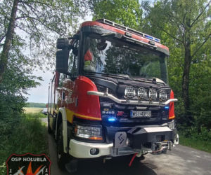 Niezidentyfikowana substancja w lesie na terenie gminy Paprotnia