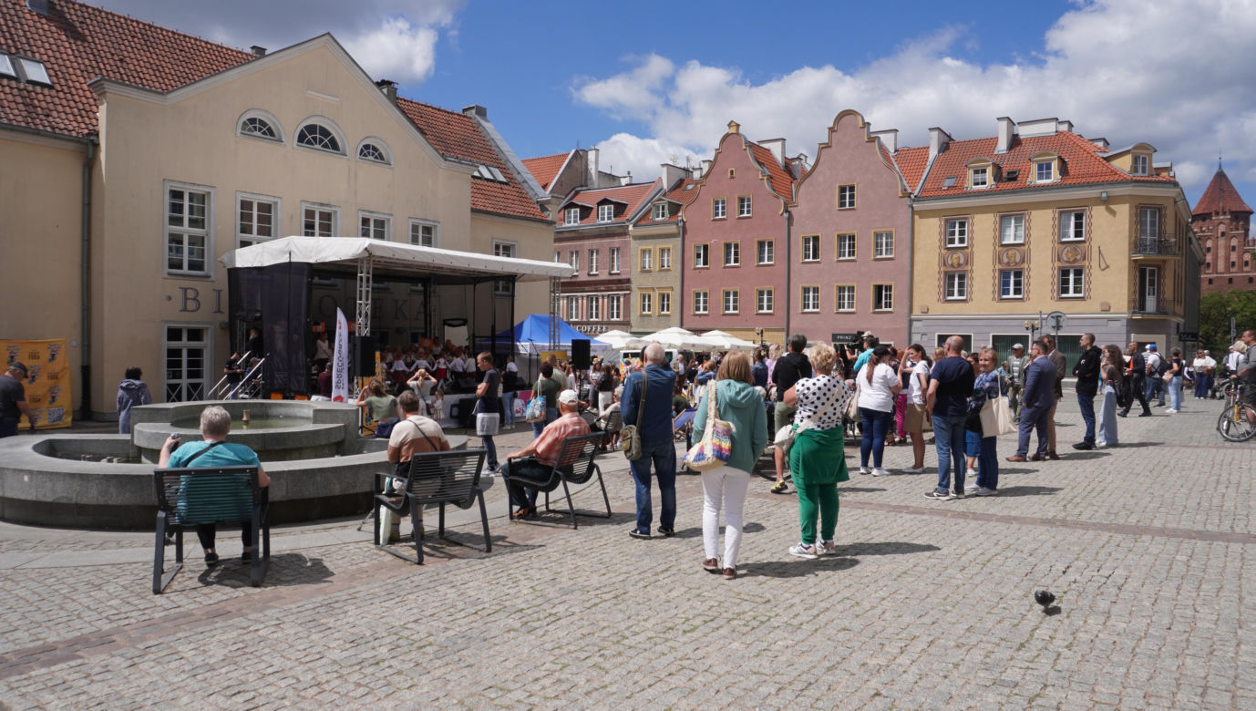 Dni Muzyki 2024  w Olsztynie. Stare Miasto opanowali miłośnicy tańca i śpiewu. Zobacz zdjęcia!