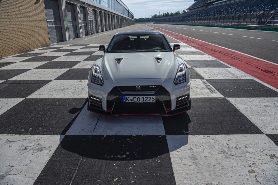 Nissan GT-R NISMO (2020)