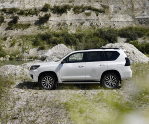 2020 Toyota Land Cruiser 