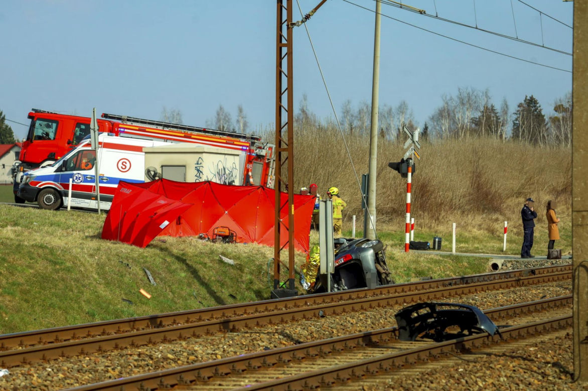 Strefa śmierci w Rudzienicach. Syn zginął pierwszy. Potem zabrał rodziców