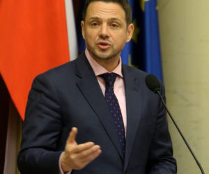 Ludzie Trzaskowskiego zarabiają więcej niż prezydent