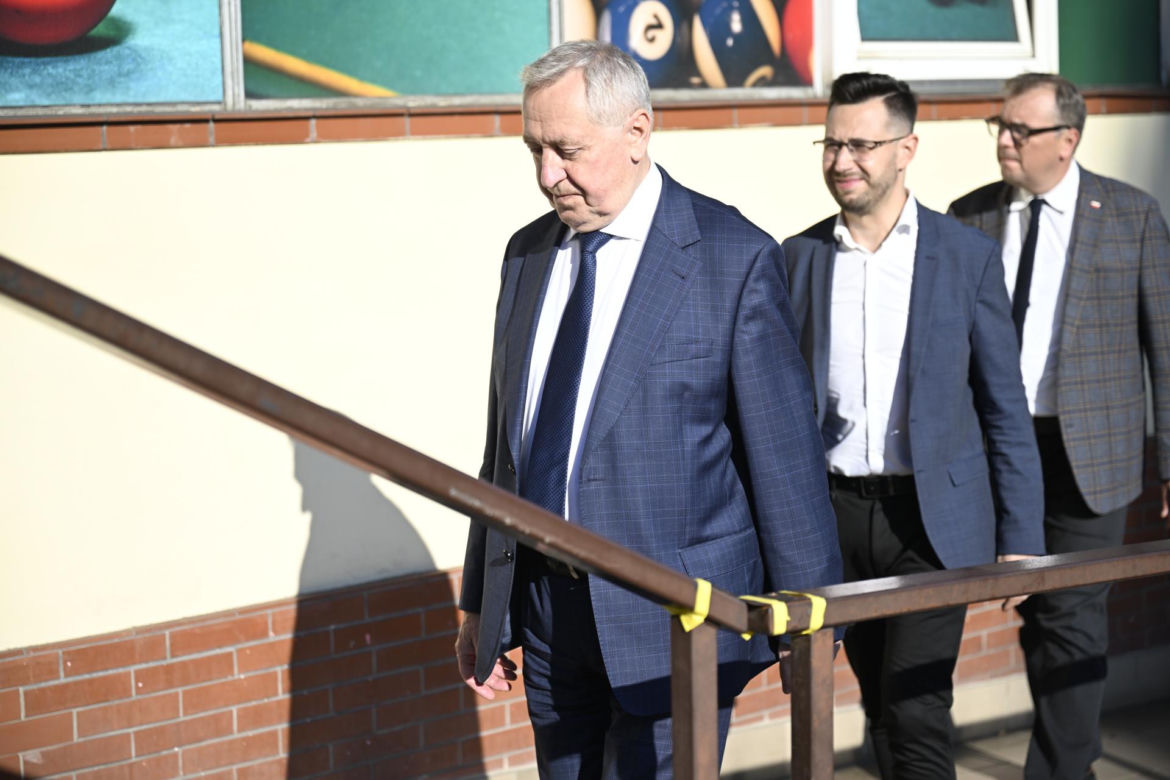 Kaczyński zwołał ważne posiedzenie PiS. Politycy już zjeżdżają na Nowogrodzką