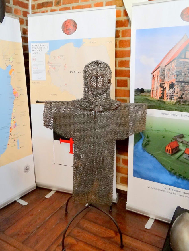 W tym mieście w województwie łódzkim znajduje się środek Polski. Arabski geograf nazwał je Nowymgrodem