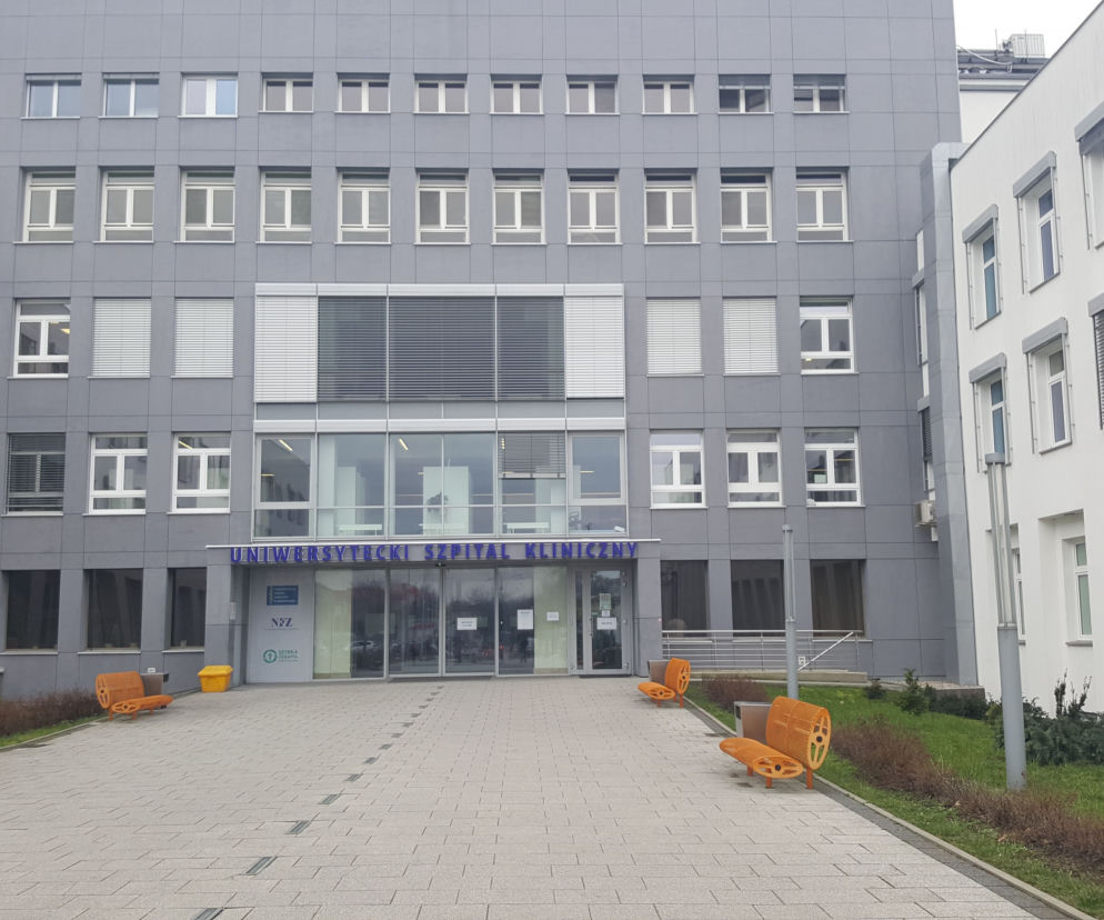 Koronawirus w Podlaskiem. Brak personelu do pracy, 8 wolnych respiratorów