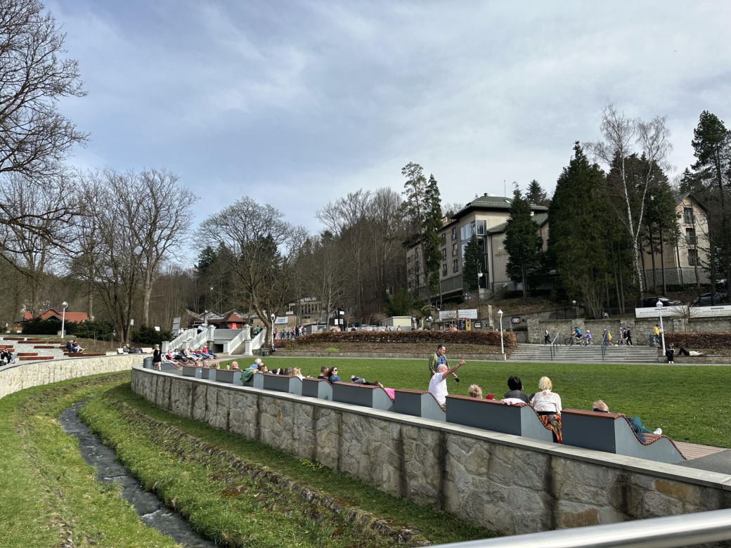 Krynica-Zdrój znów tętni życiem. Uzdrowisko przeżywa drugą młodość 