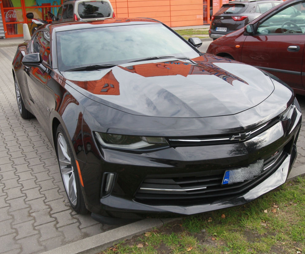 Krystian Pudzianowski jeździ Chevroletem Camaro RS