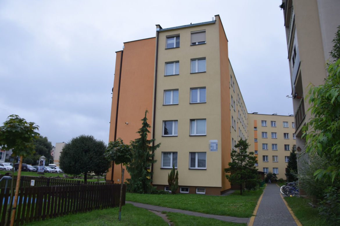 Tarnobrzeg. Przez zawód miosny wyskoczył z IV pietra, teraz walczy o kazdy oddech [ZDJĘCIA]