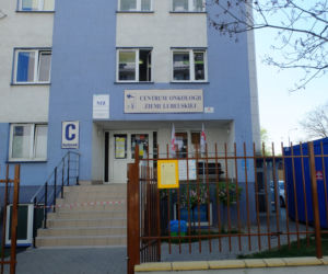 Duchowni zrzucili się na pomoc dla szpitala. Ufundowali...nową kaplicę