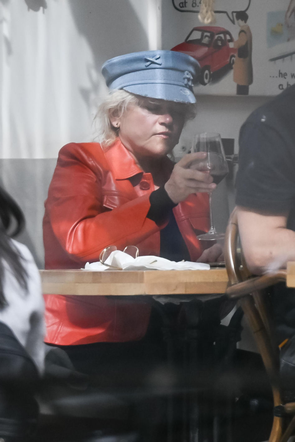 Katarzyna Figura przytula Maćka Musiałowskiego