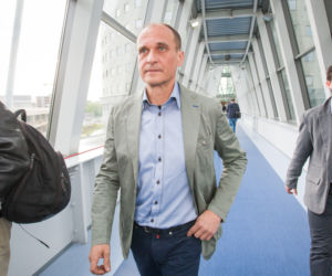 Kukiz wzywa Komorowskiego i Dudę do debaty