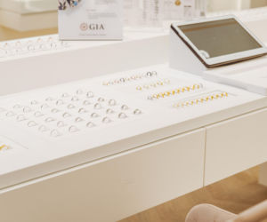 Ekspert radzi: Kiedy tańszy pierścionek zaręczynowy okazuje się najdroższym wyborem