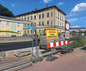 Znikną kocie łby. Cała Święciechowska w Lesznie będzie asfaltowa
