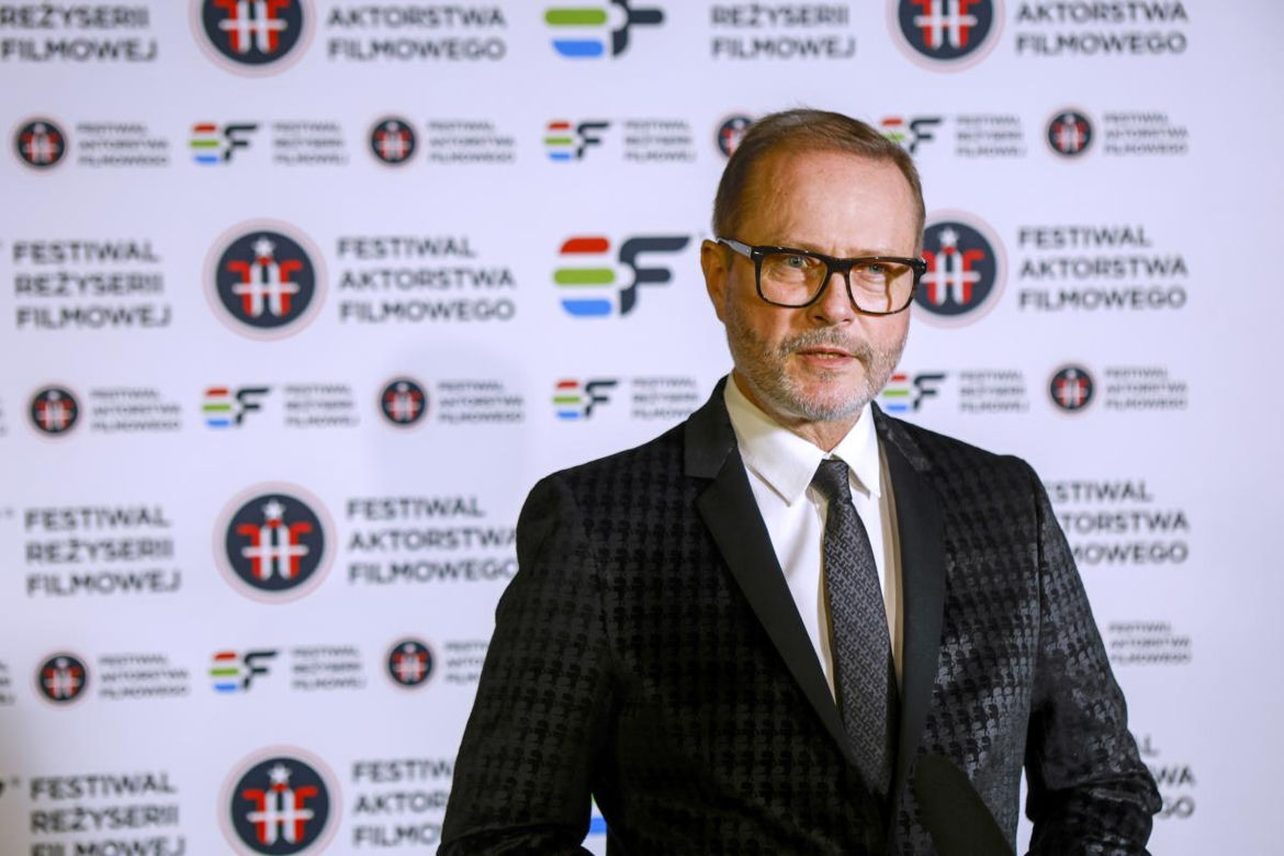 Od "Na dobre i na złe" po "Ojca Mateusza". Tak na przestrzeni lat zmieniał się Artur Żmijewski