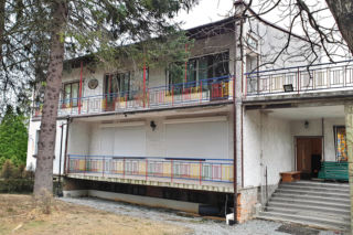 Decyzja była jedna: uratujemy ten dom. Poznaj historię remontu domu kostki z Beskidu Śląskiego