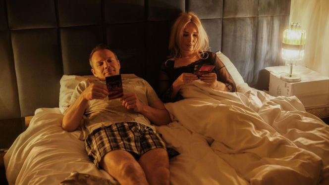 Barwy szczęścia odc. 3383: Karolina (Marta Dąbrowska), Bruno (Lesław Żurek)