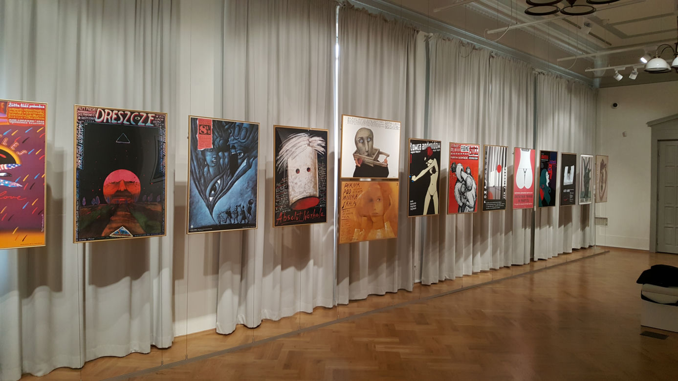 Wystawa artystycznych plakatów filmowych w muzeum