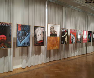 Wystawa artystycznych plakatów filmowych w muzeum