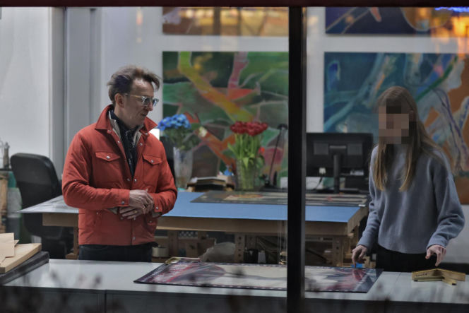 Paweł Wilczak szuka złota w w lombardzie