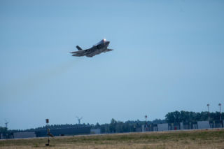Ważny wysłannik USA przyjedzie do Polski. Powód? Przejęcie samolotów F-35 Husarz
