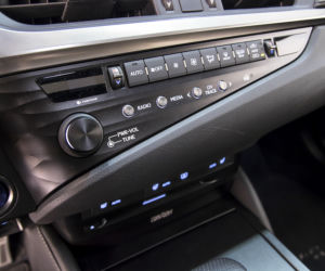 Lexus ES 300h F Sport