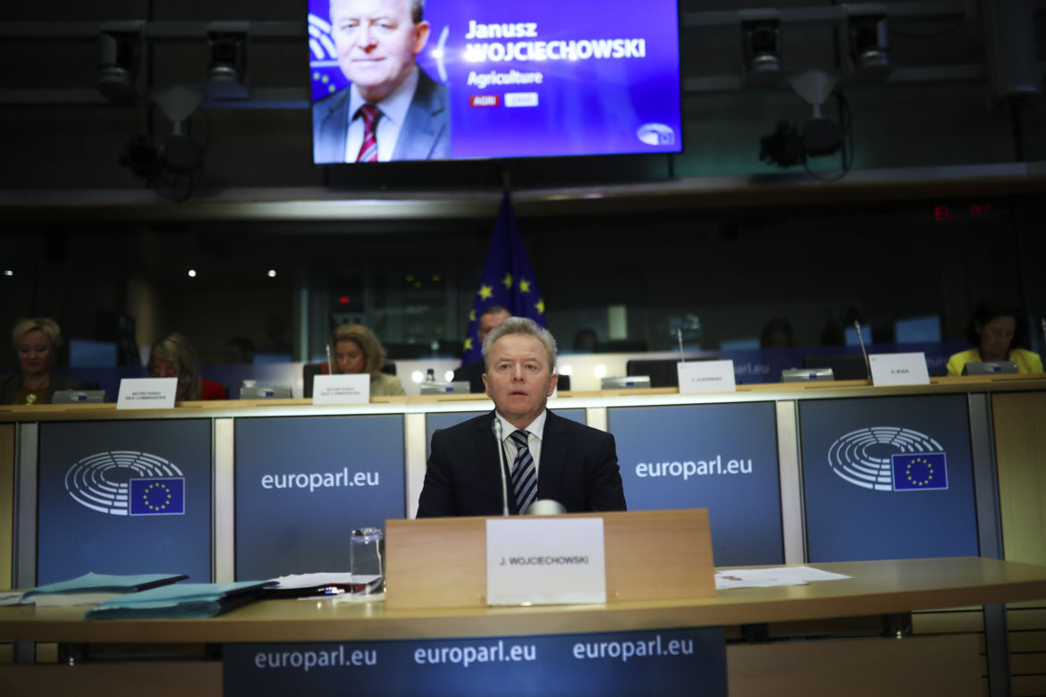 Wojciechowski zarobi 6 milionów