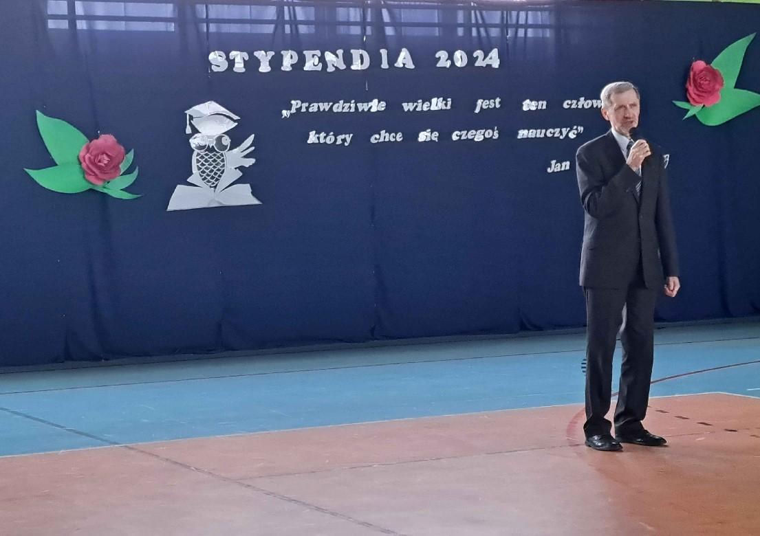 Gmina Iława przyznała stypendia uczniom