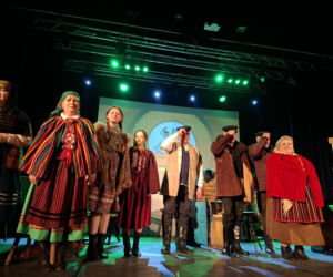 Starachowice tętnią tradycją! Trwa pierwszy Festiwal Kół Gospodyń i Gospodarzy Wiejskich „Lokalne pasje”