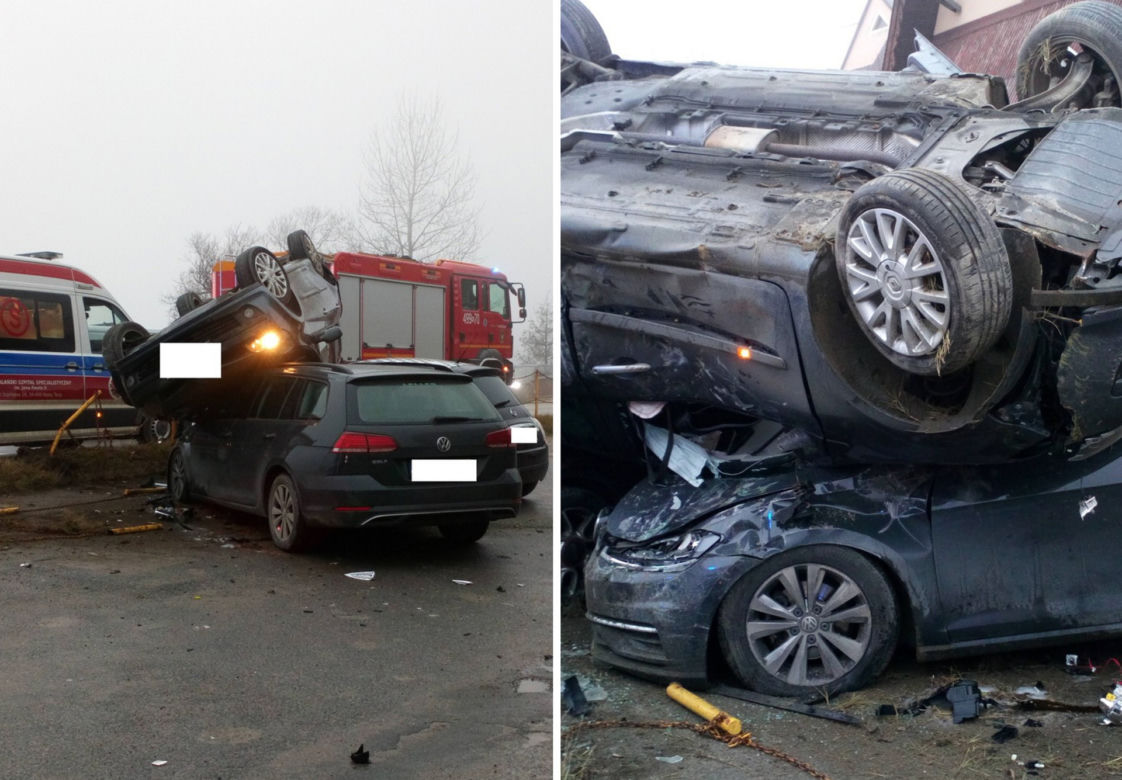 Nieprawdopodobny wypadek na Zakopiance. Osobowy renault wylądował na dwóch innych pojazdach [ZDJĘCIA]