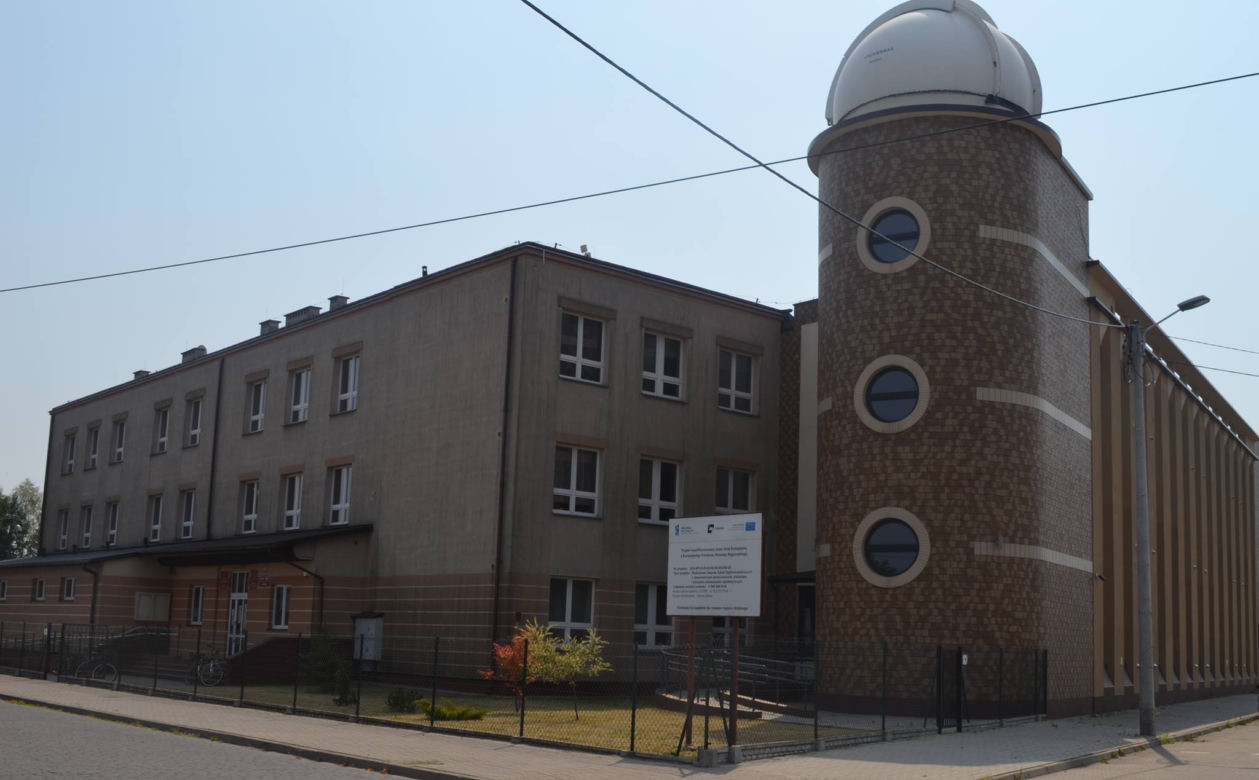 LO im. Obrońców Praw Człowieka w Zelowie 