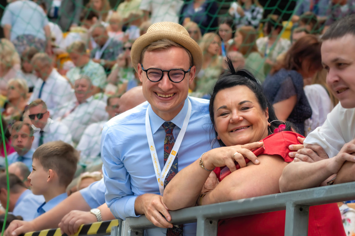 Białystok. Kongres Świadków Jehowy zgromadził tłumy na Stadionie Miejskim