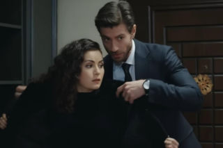 Dziedzictwo, odcinek 972: Fałszywe zaręczyny Sinana i Aynur! Jeden taniec zdradzi ich prawdziwe uczucia