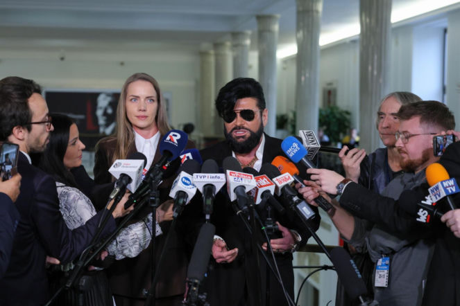 Dziennikarzy aż wryło po propozycji Rutkowskiego dotyczącej Kołodziejczaka. Ma się odlać na państwa oczach?
