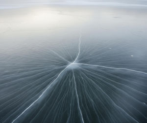 Tragedia w Radzewie. Zamarznięty staw odebrał życie 7-latkowi, co z matką?