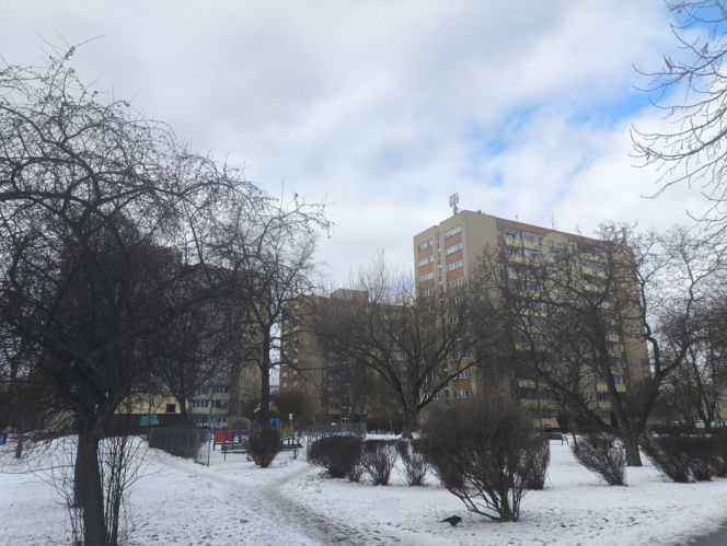 Prywatna firma przejęła osiedle w Warszawie. Teraz chce od mieszkańców milionów. „To nie my zawiniliśmy!”