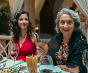 Felicita, odc. 16: Giulia (Oriana Celentano), Stell (Stefania Ciccarelli)