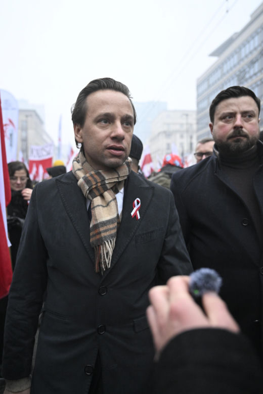 Wicemarszałek Sejmu Krzysztof Bosak przemawia przed rozpoczęciem Marszu Niepodległości 2025