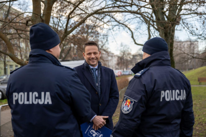 Bezpieczeństwo w Warszawie wchodzi na nowy poziom? Te decyzje Trzaskowskiego wpłyną na życie tysięcy