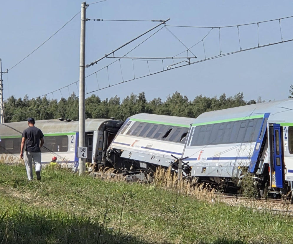 Zderzenie pociągu z ciężarówką w Sokolnikach Suchych w gm. Wieniawa