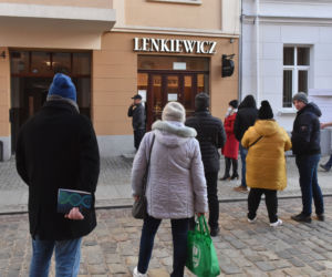 Pierwsze kolejki po najlepsze pączki w Toruniu