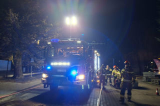 Pożar w Tarnowie. W płomieniach stanął magazyn ze słodyczami