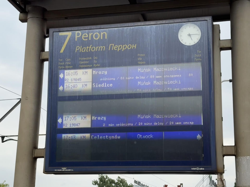 Paraliż na kolei po wypadku w Wesołej