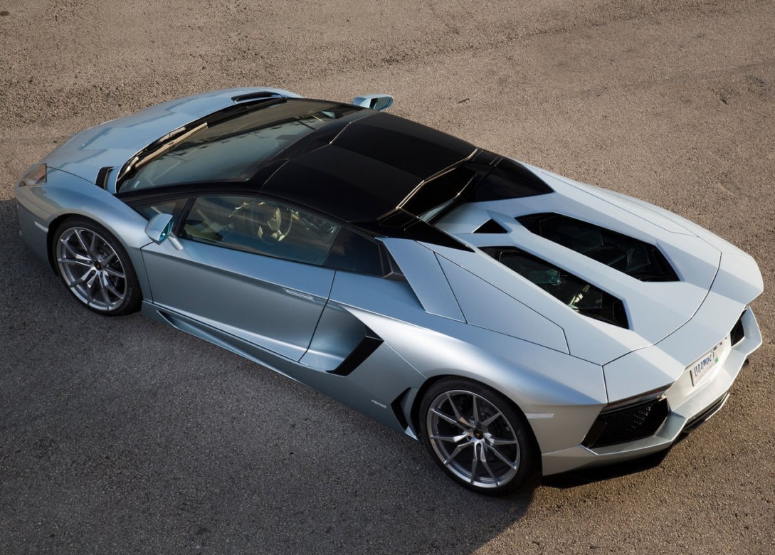 Lamborghini Aventador LP700-4 Roadster