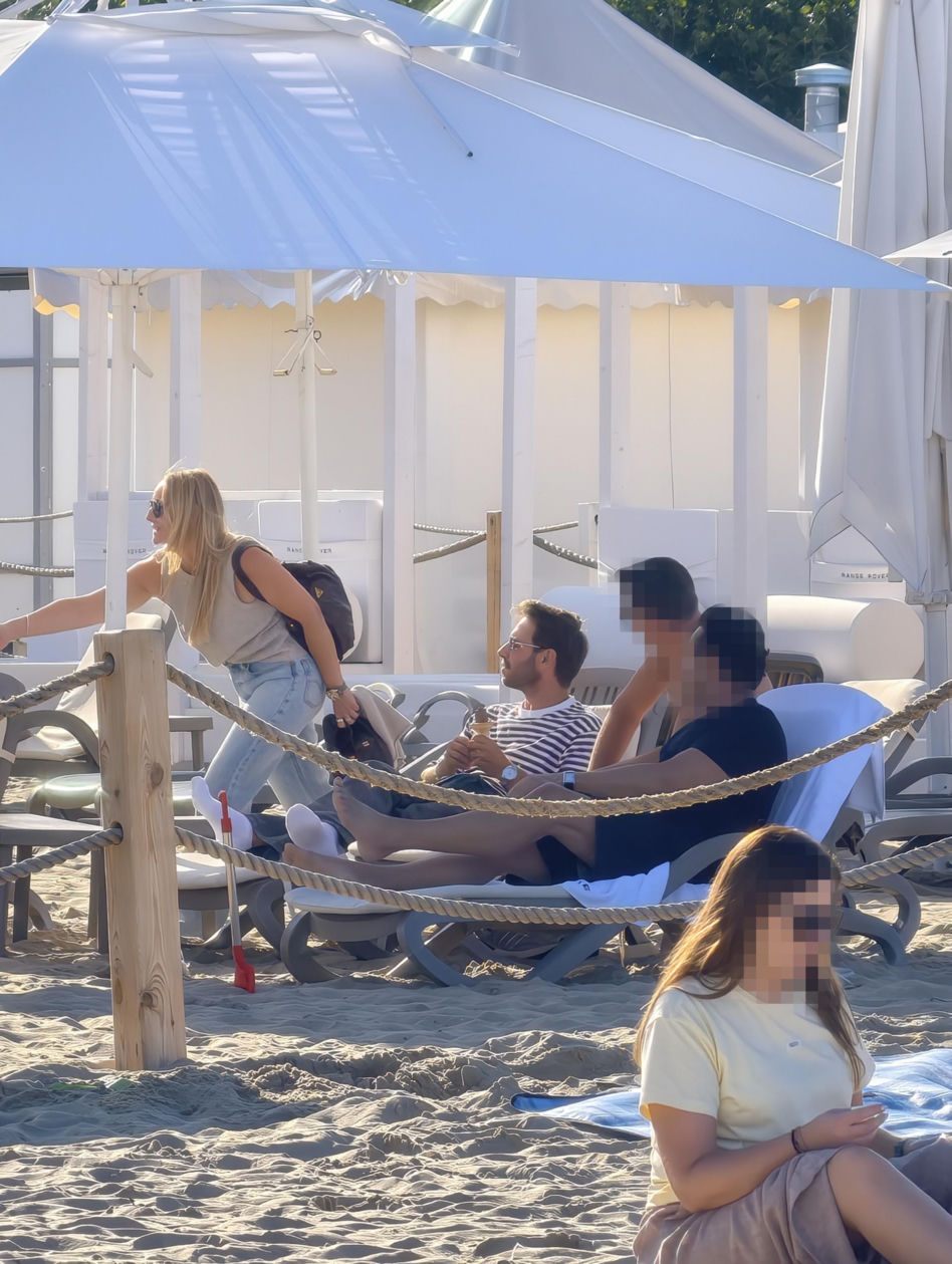 Mateusz Banasiuk na plaży w Sopocie. Tak wyglądał, gdy zrzucił koszulkę!