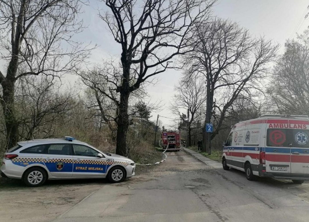  Mały dom płonął jak pochodnia. Słychać było wybuchy, wszystkie służby postawione na nogi