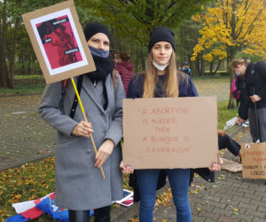 Bydgoszczy ruszyli na manifestację do Warszawy 