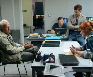 Komisarz Alex 4 sezon odcinek 48 (odc. 9). Halicki (Jerzy Gudejko), Lucyna (Magdalena Walach), Michał Orlicz (Antoni Pawlicki)