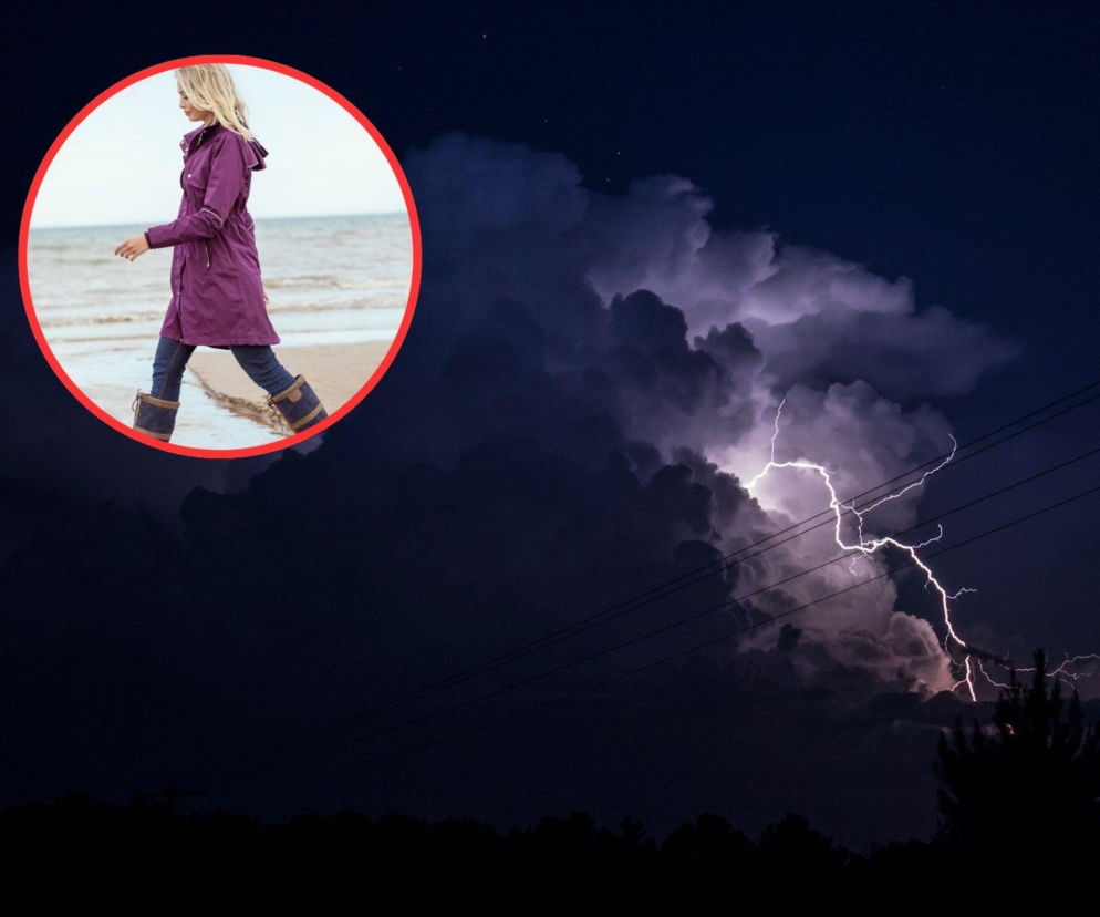 Piorun uderza w chmurę burzową nocą. Na miniaturze kobieta w płaszczu na plaży. O pogodzie przeczytasz na SE.