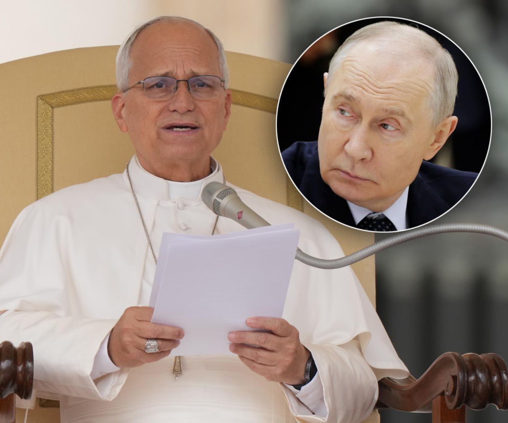 Papież Leon XIV przemawia, trzymając kartki. Na miniaturze Władimir Putin. O ich rozmowie przeczytasz na SE.