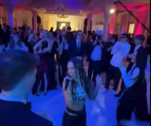 Blanka wpadła na studniówkę. W takim stroju wystąpiła. Odpowiednio do okazji?